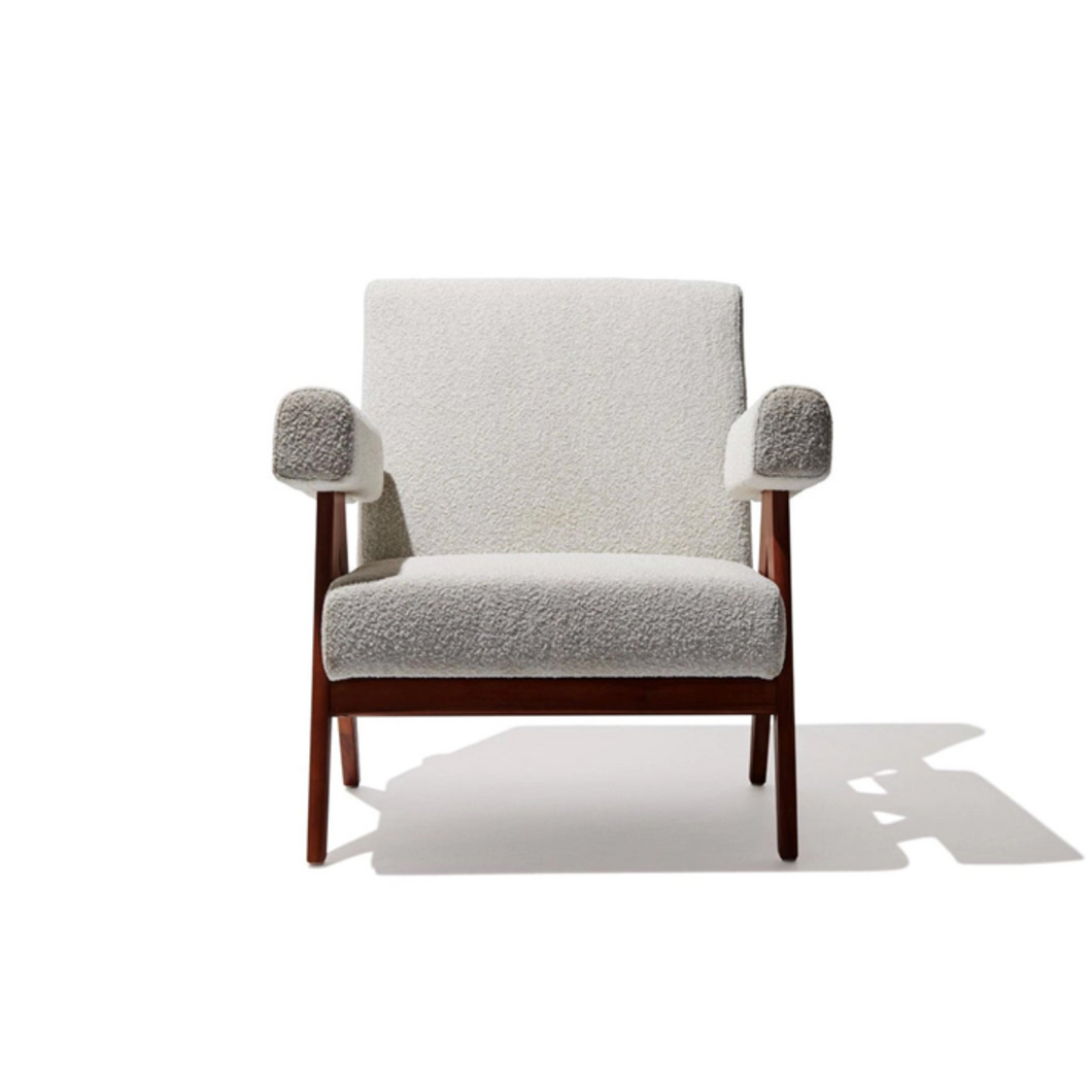 Débora Lounge Chair - Walnut & Boucle Fabric
